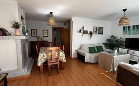 Casa De 5 Habitaciones Hasta 9 Plazas, La Casilla En Durcal, Granada